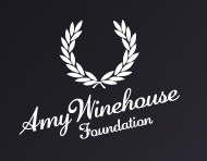 Купите по интернету женскую одежду от Fred Perry &ndash; дань памяти Amy Winehouse!
