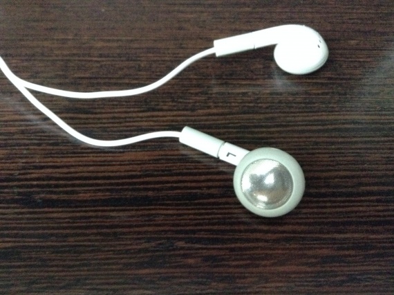 копия Apple earphones