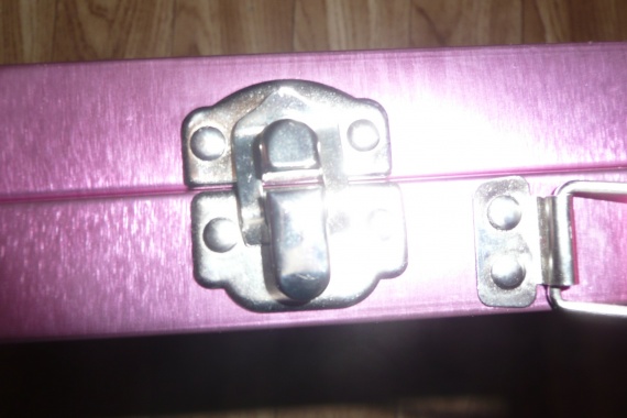 Красота для моей принцессы Disney Princess Tin Art Case Set США