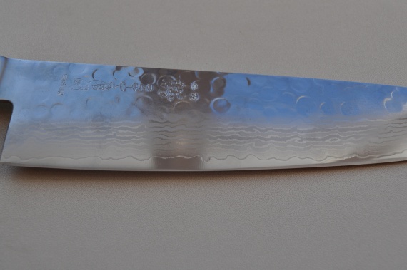 Японский кухонный нож- гюйто Yaxell ZEN 37 Layers VG-10 Damascus Hammered(Tsuchime) Knife Япония