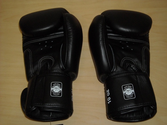 боксерские перчатки  для ребенка Twins BGVL-3 перчатки