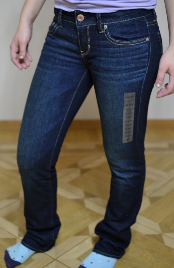 Отличные джинсы с AE джинсы