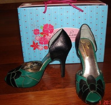 Туфли POETIC LICENCE. Маленькая сказка для шузоголика. заказы в интернете