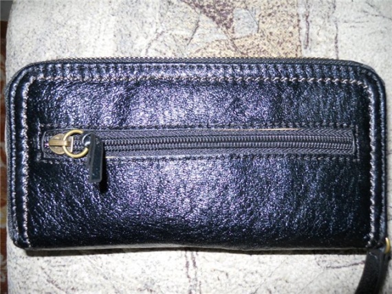 Магнит для денег - The Sak IRIS Zip Around Wallet кожаный