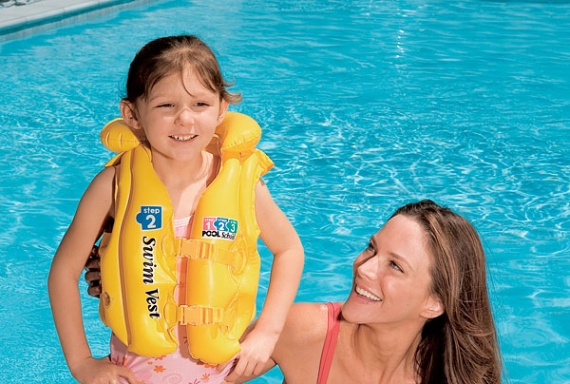 Детские плавательные средства: веселое лето на море купить надувные круги