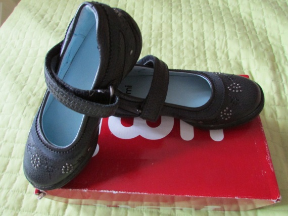Правильные детские туфли Umi Umi