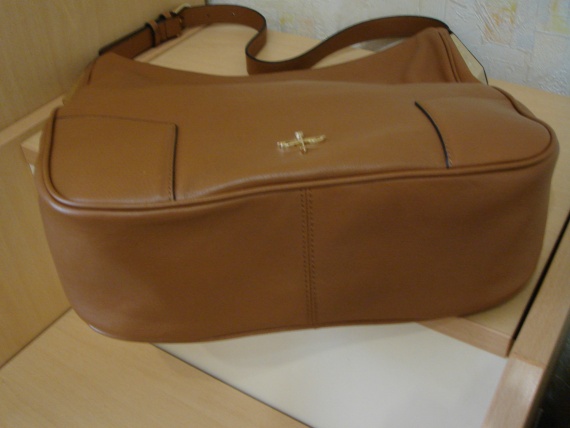 New Classic от бренда Pour La Victoire Pour La Victoire Astrid Hobo