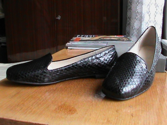 Черные кожаные туфли из натуральной кожи Черные кожаные туфли из натуральной кожи