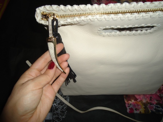 Кожаный клатч от Vince Camuto . Кожаный клатч от Vince Camuto