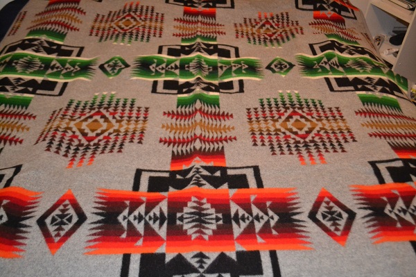 Индейское одеяло-плед от Pendleton pendleton-usa.com